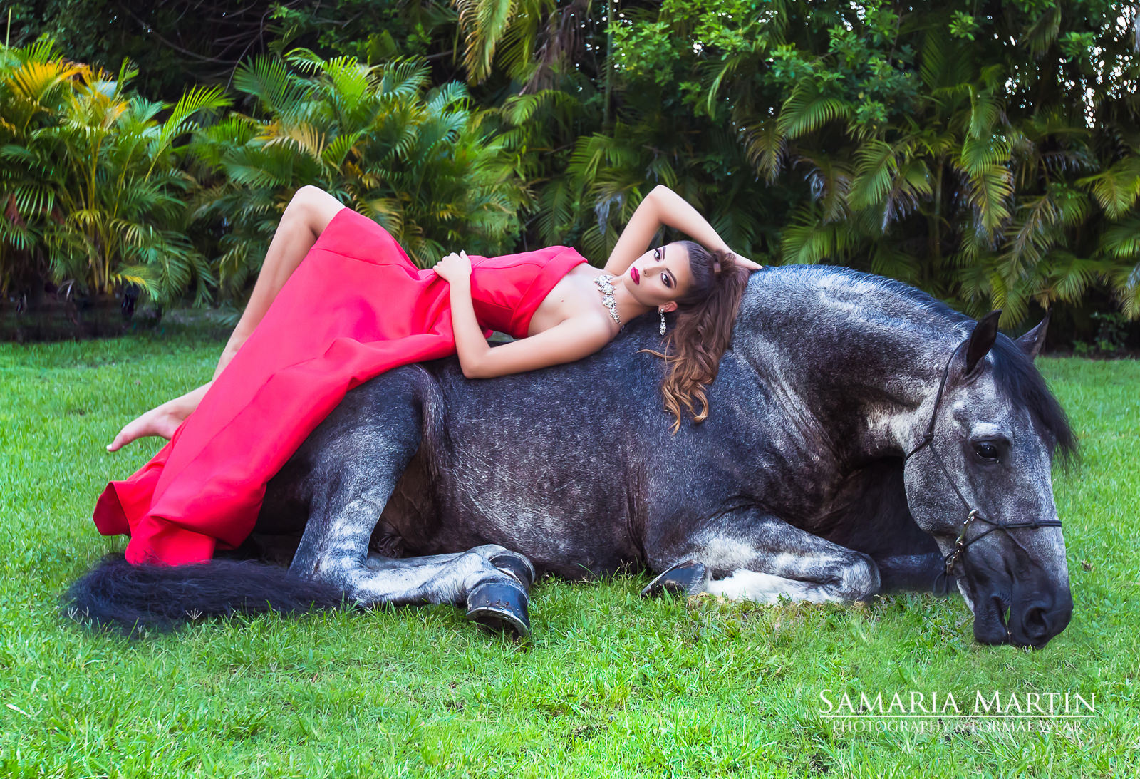 Hialeah Photography, Sweet 15 Photography Packages, Quinceanera Photography Packages Miami, Quinceanera Photo Studio, Quinces Photos, Quinceañera Dresses Hialeah, Quince Photography, Quinceanera Photography